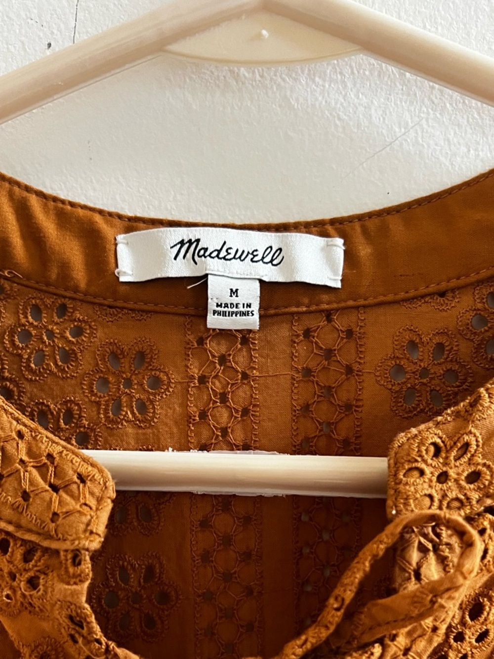 Madewell Eyelet Lace Tie-Neck Blouse | Rust Brown Boho Top Size M - Picture 4 of 6